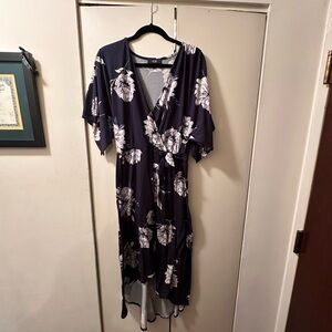 Gently Worn - AGB Faux Crossover Floral Navy Dress Size Large